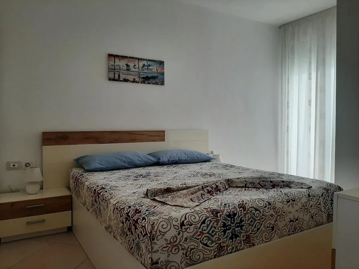 Kela Apartment 3 Sarande