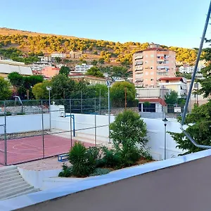 Kristo Apartament, Appartamento